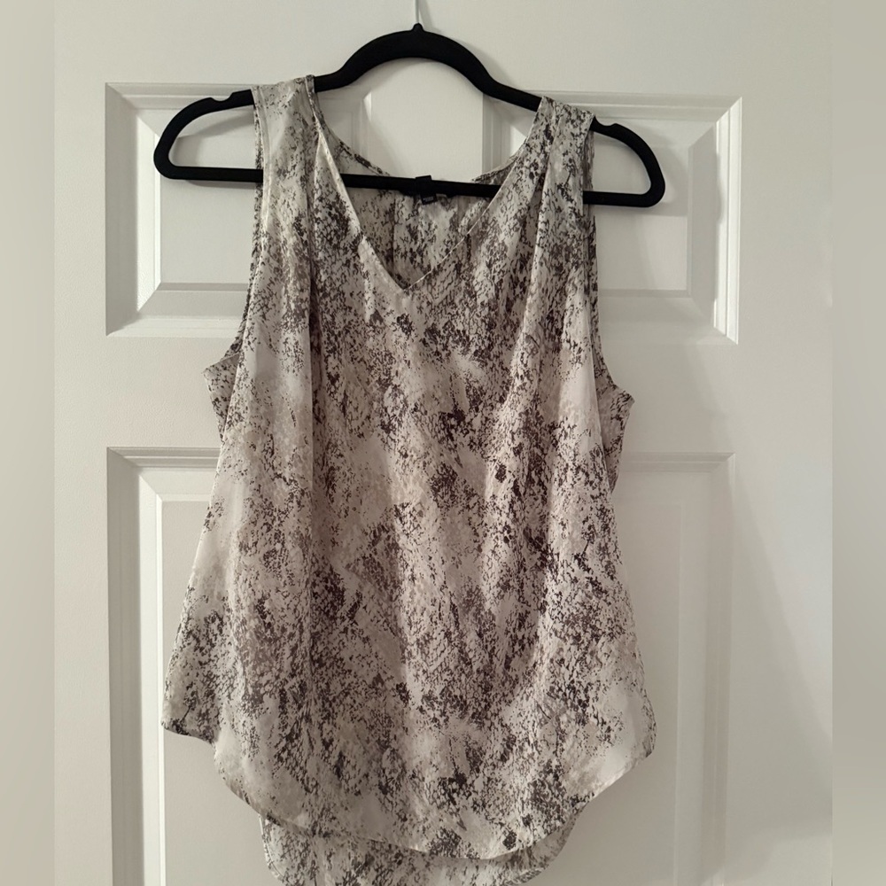 Banana Republic | Grey Snakes Print Sleeveless Blouse Top | Size M